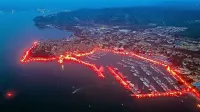 V petek je s pomočjo drona nastala fotografija za  v anale.  Po 
podatkih Ribarov  je imela več kot  166.000 ogledov.   