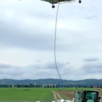 Po velike vreče s konopljo je prišel policijski helikopter.