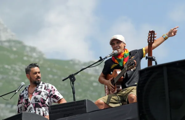 Manu Chao je obljubil, da se na festival  No Borders gotovo še 
vrne.