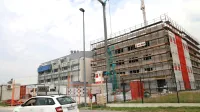 Gradbena dela prve faze širitve, ki bo omogočila petkratno 
povečanje proizvodnje, se zaključujejo. Takoj bo sledila še dodatna širitev.