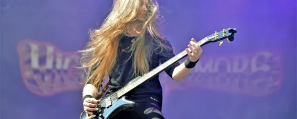 Tilen Hudrap večino leta preživi na turnejah v tujini.