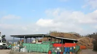 Tripartitna pogodba med ministrstvom za okolje in prostor, 
podjetjem Publikus in izbranim prevzemnikom je omogočila 
odstranitev nakopičene odpadne embalaže, ki je bila več let 
začasno skladiščena na območju nekdanjega odlagališča odpadkov Stara vas.
