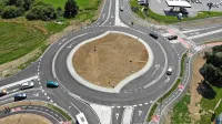 Še zadnje semaforizirano križišče v mestu je nadomestilo že 
deveto krožišče, tako imenovano turbokrožišče. 