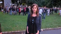 Nina Dragičević na ljudski skupščini protestnikov v Ljubljani 17. 
julija letos  