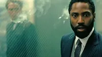 Glavno vlogo v najnovejšem filmu Christopherja Nolana je odigral   
John David Washington (desno).