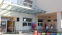 V zadnjih desetih letih se je število otrok na podružnični šoli v Hruševju skoraj podvojilo, prostorsko 
stisko pa je zdaj rešil novi nadzidek. 