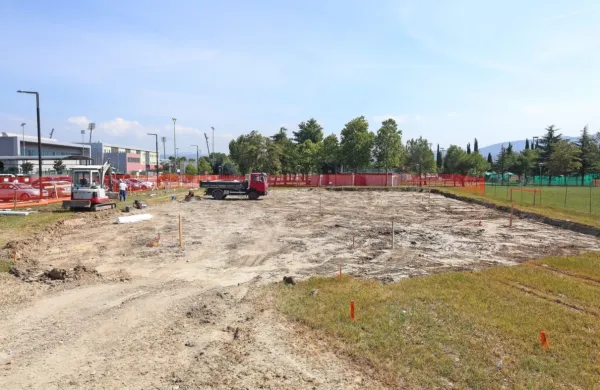 Gradijo nov skejt park na nasipu