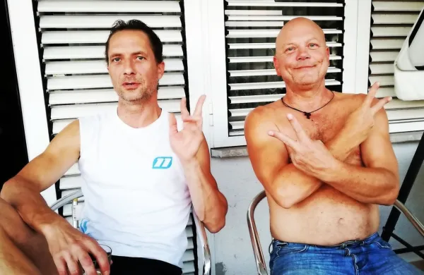 Andrej Šik (desno) in Boris Beštjak oziroma duo Dance Mamblita  
drevi vabita na koncert, jutri pa odpirata Izola mjuzik fest.   