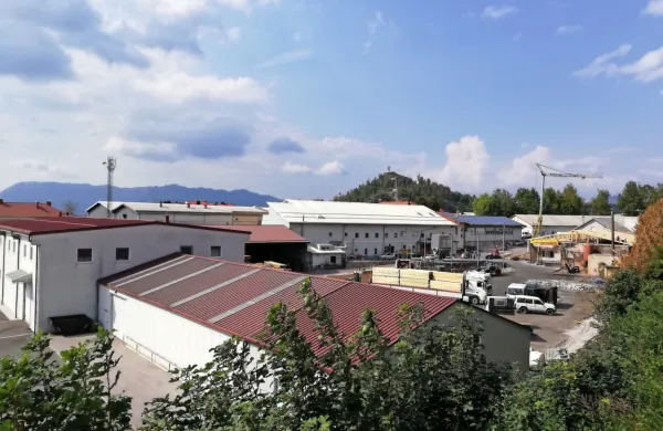 Nižje bodo po novem točkovane tudi poslovne površine v industrijsko-obrtni coni ob Kolodvorski 
cesti in Volaričevi ulici, kjer je bil pred dnevi velik požar v podjetju Excelza. 
