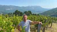Primož Lavrenčič: “Vinu vtisnemo tudi energijsko in čustveno plat”