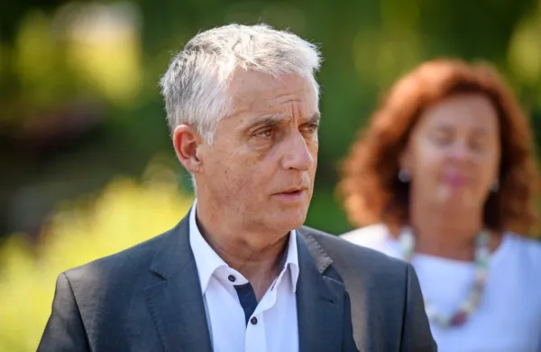 Tomaž Gantar  bo začasno vodil Desus do kongresa stranke, ki bo 
predvidoma konec novembra.