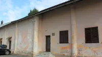 Dotrajana stavba knjižnične dejavnosti na Prestranku ni več 
omogočala, do ureditve novih pa se knjižnica tudi formalno 
ukinja.