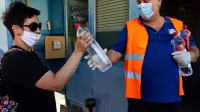 Anhovci, vsaj nekateri,   vode iz vodarne Močila preprosto nočejo 
več v svojih pipah. 