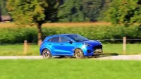 Po kugi je puma s samo litrskim motorjem še en zelo posrečen član za nove čase, kjer vozniki sedijo višje in ne ločujejo asfalta ter 
makadama.