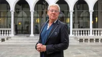 Dr. Borut Štrukelj: “Pri zdravilih nimamo velike možnosti hitrega 
razvoja. In zdravila, ki bi bila zelo specifična proti virusom,  je zelo 
težko narediti.”
