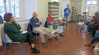 V Mestni knjižnici in čitalnici Idrija so v sredo predstavili jubilejni 
album, pri Mladinski knjigi izdan ob Bevkovem dvojnem jubileju. 