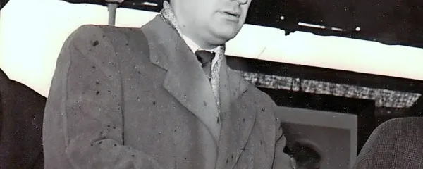Boris Šnuderl (1926-2020) ob splovitvi ladje Trbovlje leta 1959.
