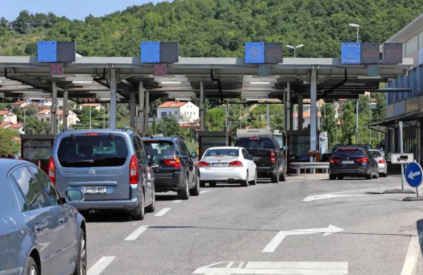 Od danes je mogoče tudi v Istro potovati, ne da bi nam ob vrnitvi 
grozila karantena ali nas čakal test.  
