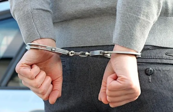 V Rimu več aretacij članov mafijske združbe Camorra