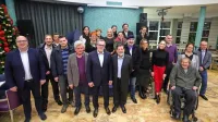 Svetniki takoj  po  konstitutivni seji občinskega sveta decembra 
2018, ko je župan napovedal koalicijo vseh 23 svetnikov. 