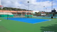 Za športni center in tenis igrišča bi Terme Čatež rade iztržile pet 
milijonov evrov. 