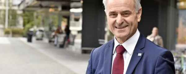 Benjamin Wakounig zase pravi, da je prepričan Evropejec in doma 
se počuti v celotnem srednjeevropskem prostoru med Alpami in 
Jadranom, tudi v Ljubljani.  
