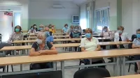 Že septembrska predstavitev programov UTŽO Ilirska Bistrica je  
potekala  z maskami.