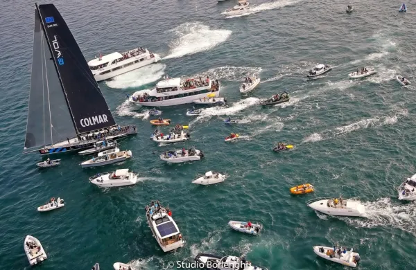 Lani je vso medijsko pozornost ukradla slovenska posadka Way of 
life, ki je slavila z nekdanjo Maxi  Jeno. V nedeljo bo tekmovala z 
jadrnico, ki je z imenom Spirit of Portopicolo na Barkolani zmagala 
v letih 2017 in 2018.