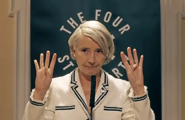 Osrednjo vlogo v kataklizmi Velike Britanije ima populistična 
političarka Vivien Rook, ki jo je upodobila Emma Thompson.