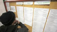 Po nekaterih ocenah   utegne Primorska  konec leta dočakati s 
tretjino več  brezposelnimi kot lani.