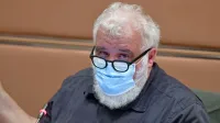 Milan Krek: “Sledili bomo stroki in dali zeleno luč šele takrat, ko 
bodo vse stvari zagotavljale, da ljudem ta voda ne bo škodovala.” 