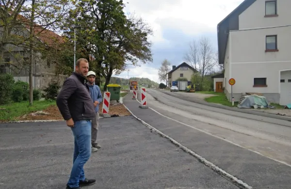 Kolesarska pot, pločniki, vodovod, kanalizacija, krajevni dom, 
čistilna naprava, prenovljena cerkev ... Za popolno prenovo 
Godoviča je šlo več kot pet milijonov evrov.