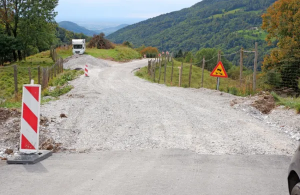 Najzahtevnejši bodo posegi med  Livkom in Nebesi.