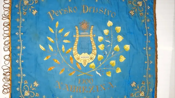 Lice trdoživega nabrežinskega praporja.