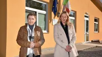 V trdovratnem okolju sta vztrajali s slovenščino