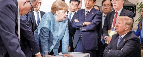 ZDA na eni strani, na drugi svet - takšna je bila podoba sveta v času 
Trumpovega predsedovanja. Napovedi govorijo o tem, da bo Joe 
Biden politiko predhodnika spremenil.  