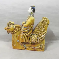 Keramična okrasna strešna opeka