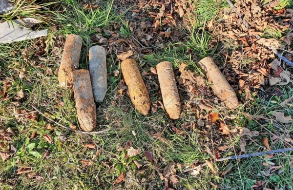 Pod Škabrijelom so odstranili tudi šest 75-milimetrskih topovskih 
granat. 