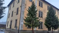 Ilirskobistriška kulturna dediščina, ki zdaj zaradi pomanjkanja 
prostorov konča tudi na smetiščih, bo morda našla domovanje  v 
nekdanji vojašnici.