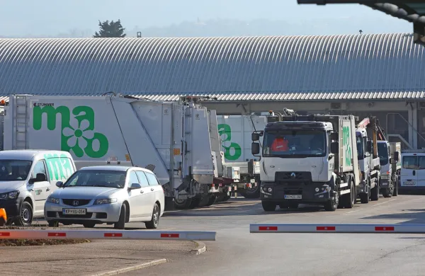 Po neuspelem poskusu z Alfredom Draščičem, izbrancem koprskega župana Aleša Bržana,  zdaj v Marjetici iščejo primernega 
kandidata za zasedbo vodilnega položaj v podjetju.