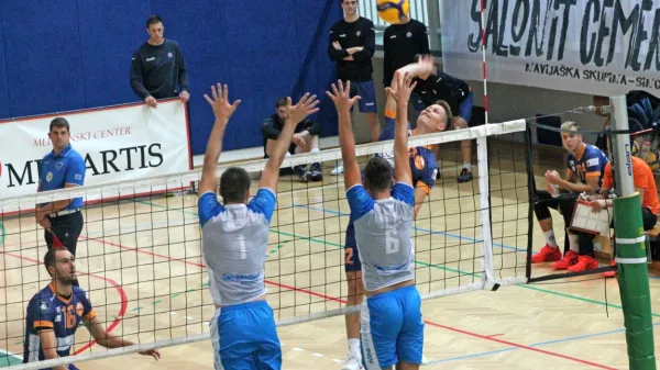 V ligi prvakov je za ACH Volley dve točki dosegel Kanalec Jure Okroglič.