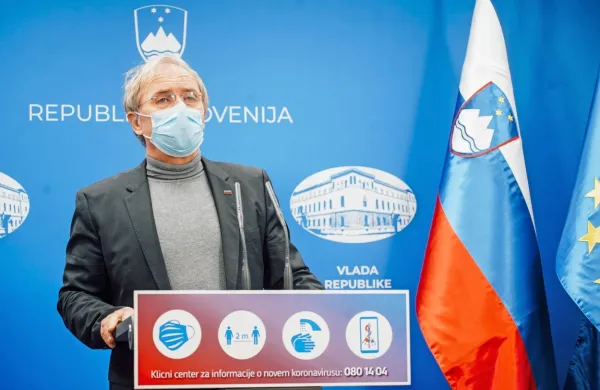 Notranji minister Aleš Hojs