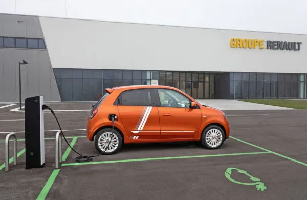 Ko so v Revozu v polni postavi, lahko izdelajo kar 750 twingov 
electric. Poleg tega  skrbijo še za proizvodnjo clia in električnega 
smarta forfour EQ.