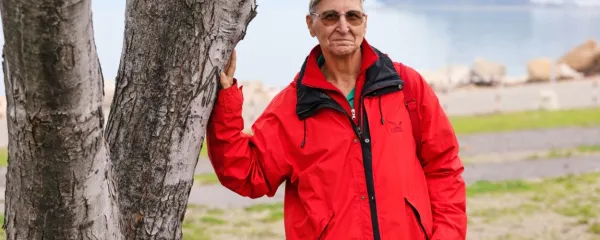 Laura Tončetič obožuje občutek, ko “daš nekaj od sebe prostovoljno, brezpogojno, ne da bi pričakoval karkoli v zameno”.