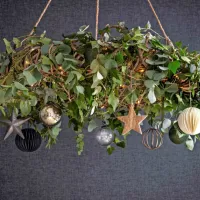 Brez venčka ni božiča in sploh ga ni težko splesti. Garden 
Trading