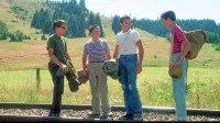 Po noveli Truplo je režiser Rob Reiner leta 1986 posnel uspešnico  Stand By Me (Ostani z menoj). 