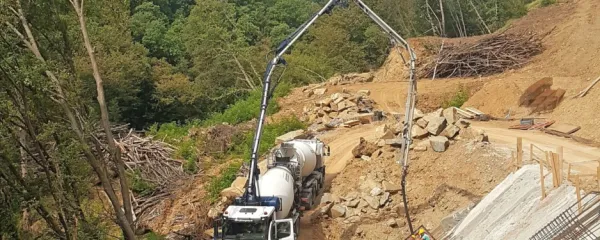 Gradnja drugega tira Koper-Divača je eden od nosilnih infrastrukturnih projektov v državi.
