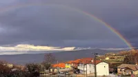 Mavrica in črni oblaki prejšnji teden v Sv. Antonu.