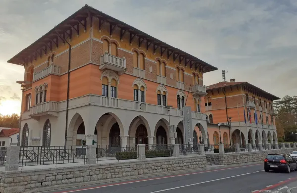 Bistriška občina ponavlja razpis za ureditev občinske stavbe.