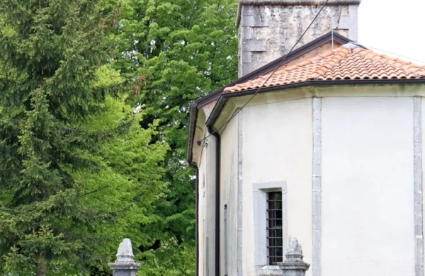Cerkev sv. Kancijana na Barki je razglašena za kulturni spomenik 
lokalnega pomena. 